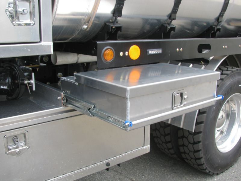 custom fabrication, toolbox added to truck, Hi-Lite Truck Accessories, Surrey BC